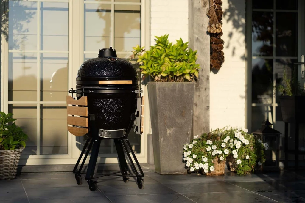 Die Kamado Grills bieten eine hervorragende Wärmespeicherung und -verteilung, ideal für langsames Garen und Räuchern. TIGER FIRE OFFICIAL STORE | TIGER FIRE Webshop | TIGER FIRE | FUERPLATTE Webshop | GRILLRING Webshop | BBQ Webshop | BBQ KAUFEN | EINEN BBQ KAUFEN | PLANCHAGRILL BBQ KAUFEN | GRILL BBQ KAUFEN | FUERPLATTE PLANCHA BBQ | PLANCHAGRILL BBQ | GRILLRING BBQ KAUFEN | FEUERPLATTE BBQ KAUFEN | GRILLPLATTE BBQ KAUFEN